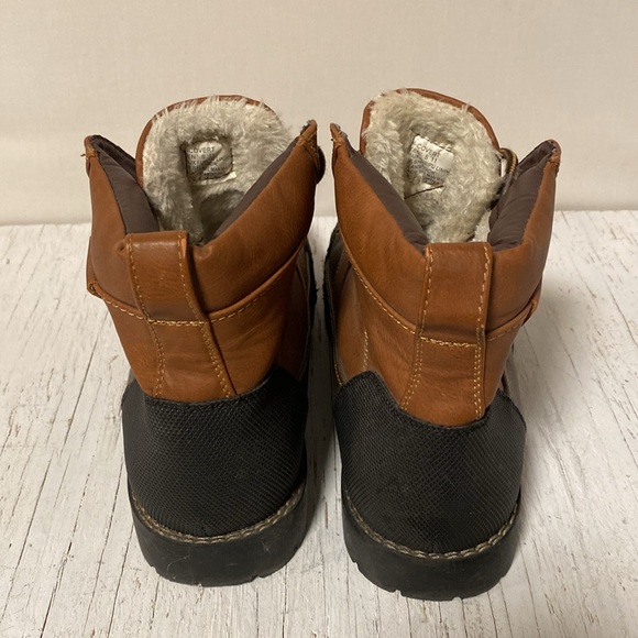 LAST CALL Steve Madden Fleece lined Boots - Picture 3 of 9